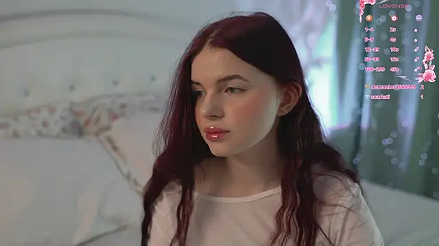 Snapshot of ambershoney chatting on 01/08/26, 10:49 ambershoney online show from 01/08/26, 10:49