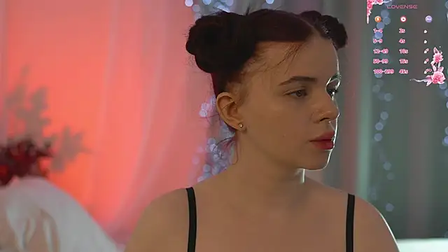 Snapshot of ambershoney chatting on 01/06/26, 10:36 ambershoney online show from 01/06/26, 10:36