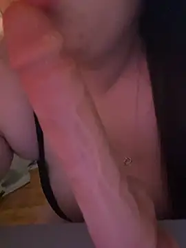 sexyBrunettex1 online show from 04/05/26, 09:32