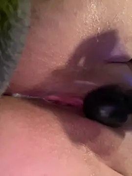 sexyBrunettex1 online show from 07/02/26, 03:23