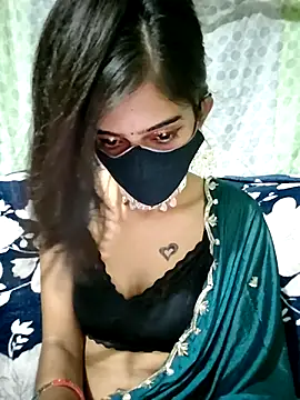 Snapshot of Crystil_love-21 chatting on 09/22/25, 08:53 Crystil love-21 online show from 09/22/25, 08:53