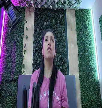 Snapshot of MihaCarther chatting on 09/25/25, 02:01 MihaCarther online show from 09/25/25, 02:01