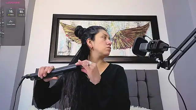 Snapshot of MihaCarther chatting on 10/01/25, 12:20 MihaCarther online show from 10/01/25, 12:20