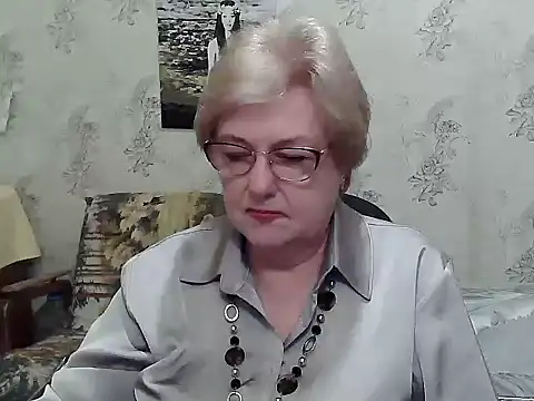 Snapshot of Renata62011 chatting on 05/27/26, 06:32 Renata62011 online show from 05/27/26, 06:32