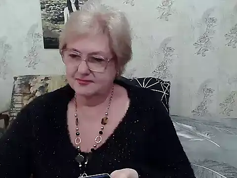 Snapshot of Renata62011 chatting on 04/21/26, 11:39 Renata62011 online show from 04/21/26, 11:39