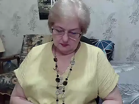 Renata62011 online show from 06/18/26, 11:59