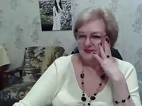 Snapshot of Renata62011 chatting on 04/18/26, 07:07 Renata62011 online show from 04/18/26, 07:07