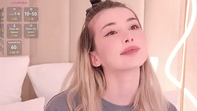 Snapshot of Nesolla chatting on 02/26/26, 08:20 Nesolla online show from 02/26/26, 08:20