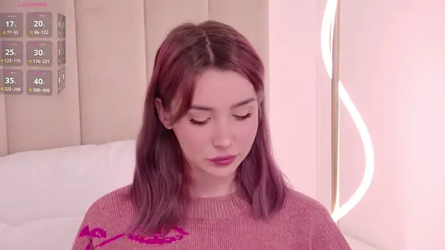 Snapshot of Nesolla chatting on 11/24/25, 01:22 Nesolla online show from 11/24/25, 01:22