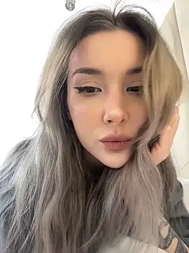 Nesolla online show from 03/31/26, 08:49