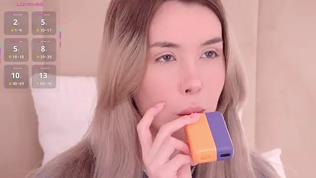 Nesolla online show from 04/12/26, 11:46