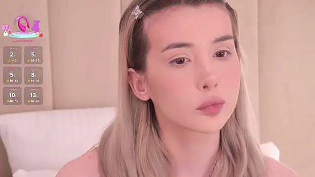 Snapshot of Nesolla chatting on 01/15/26, 06:44 Nesolla online show from 01/15/26, 06:44