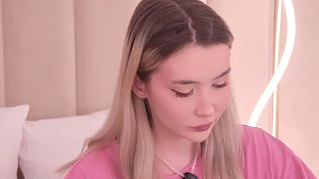 Snapshot of Nesolla chatting on 02/02/26, 07:24 Nesolla online show from 02/02/26, 07:24