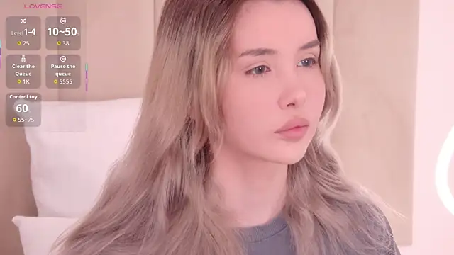 Nesolla online show from 04/10/26, 11:06