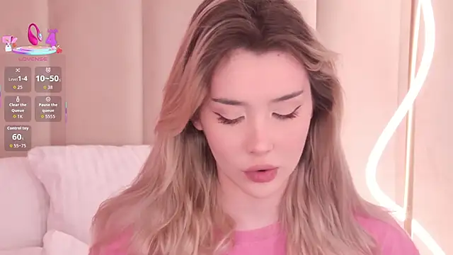 Snapshot of Nesolla chatting on 02/16/26, 07:45 Nesolla online show from 02/16/26, 07:45