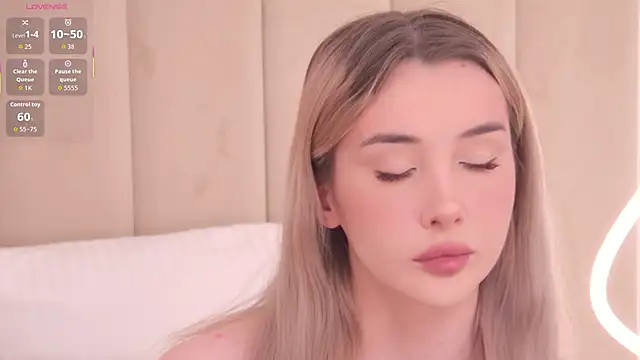 Snapshot of Nesolla chatting on 01/06/26, 10:47 Nesolla online show from 01/06/26, 10:47