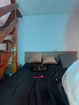 Snapshot of Moon_Blake chatting on 10/31/25, 07:43 Moon Blake online show from 10/31/25, 07:43