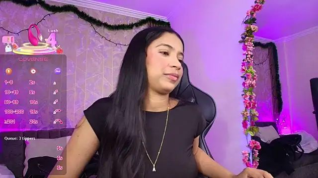 SophiaWalker 1 online show from 11/16/25, 10:42