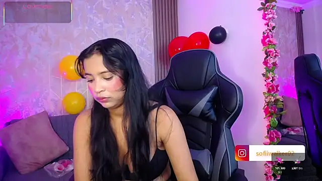 SophiaWalker 1 online show from 09/26/25, 12:45