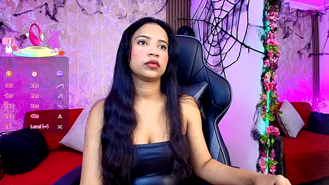 SophiaWalker 1 online show from 10/27/25, 11:55