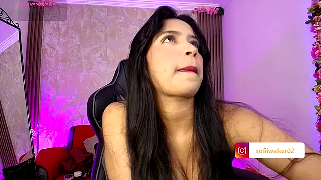 SophiaWalker 1 online show from 09/17/25, 12:18