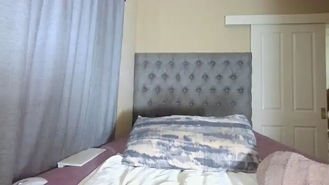 nanababe1 online show from 09/29/25, 08:21