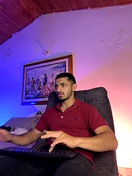 ArturoCardona  online show from 11/12/25, 01:15