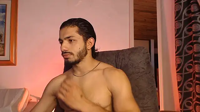 Snapshot of ArturoCardona_ chatting on 06/27/26, 05:35 ArturoCardona online show from 06/27/26, 05:35
