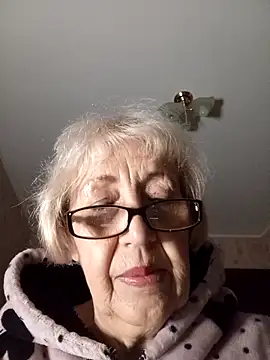 Anatolia5961 online show from 10/17/25, 02:15