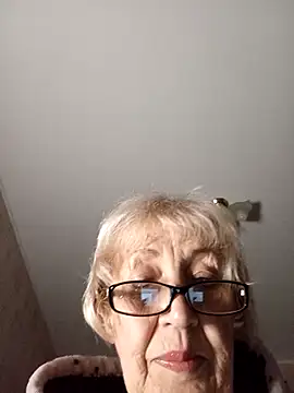 Anatolia5961 online show from 10/16/25, 02:42