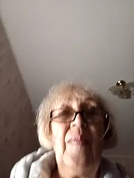 Anatolia5961 online show from 12/15/25, 03:18