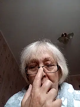 Anatolia5961 online show from 12/14/25, 01:06