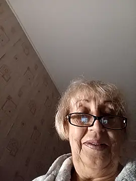 Anatolia5961 online show from 10/22/25, 03:33