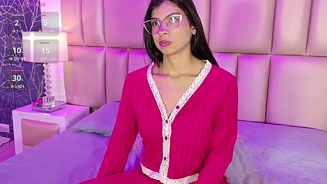 Lola Pierce online show from 01/09/26, 04:19