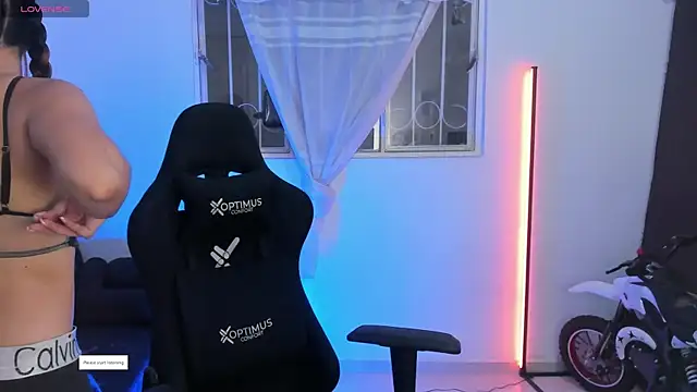 Aishelyng online show from 10/02/25, 09:07