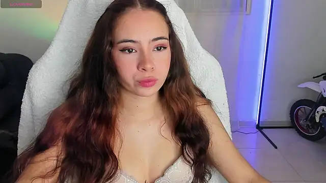 Aishelyng online show from 11/23/25, 05:34