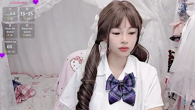 Snapshot of 9aunatiis chatting on 02/26/26, 12:38 9aunatiis online show from 02/26/26, 12:38