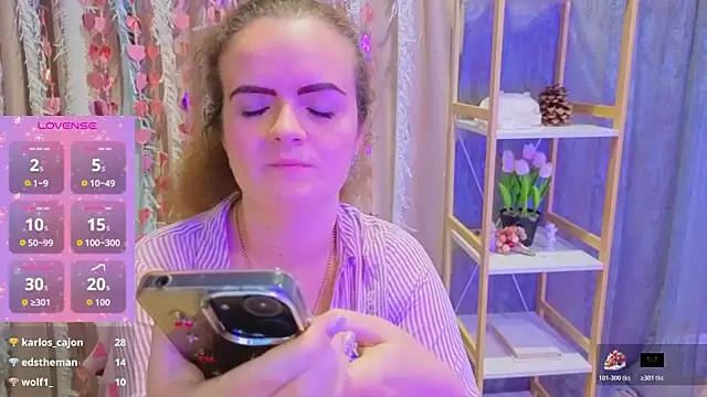 Luisa Rosee online show from 11/29/25, 08:31