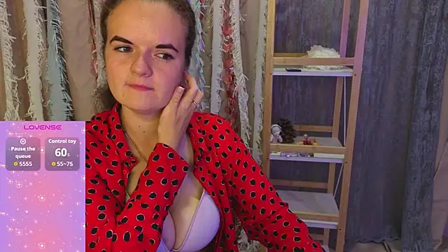 Luisa Rosee online show from 09/15/25, 07:03