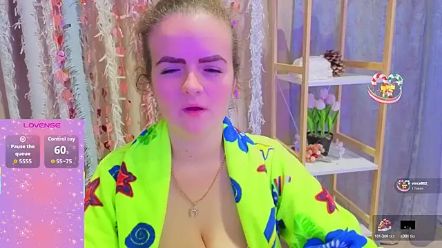 Luisa Rosee online show from 12/17/25, 09:31