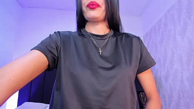 kaylaadams7 online show from 11/18/25, 11:35