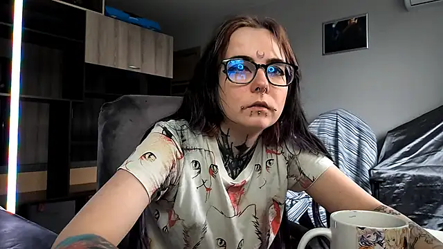 HighelikeGirl online show from 09/29/25, 09:05