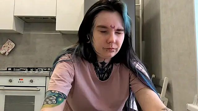 HighelikeGirl online show from 03/12/26, 07:45