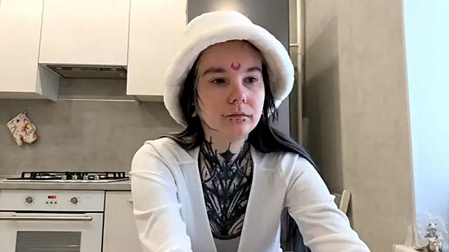 HighelikeGirl online show from 03/06/26, 06:19