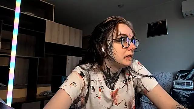 HighelikeGirl online show from 10/06/25, 02:07