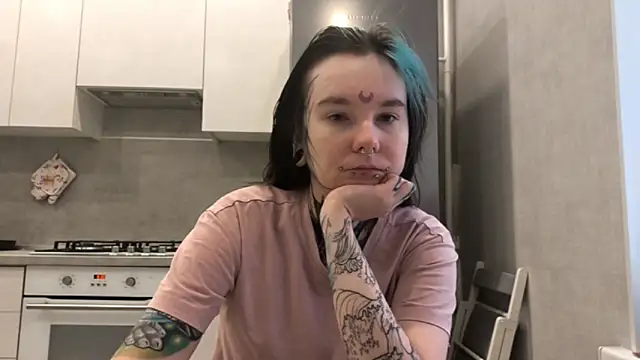 HighelikeGirl online show from 02/24/26, 04:13