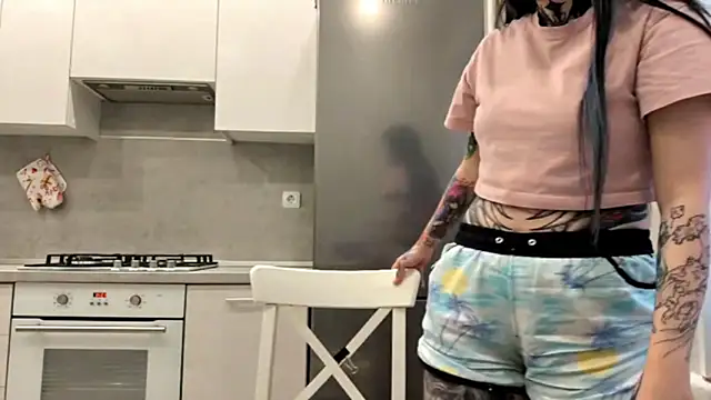 HighelikeGirl online show from 02/16/26, 09:08