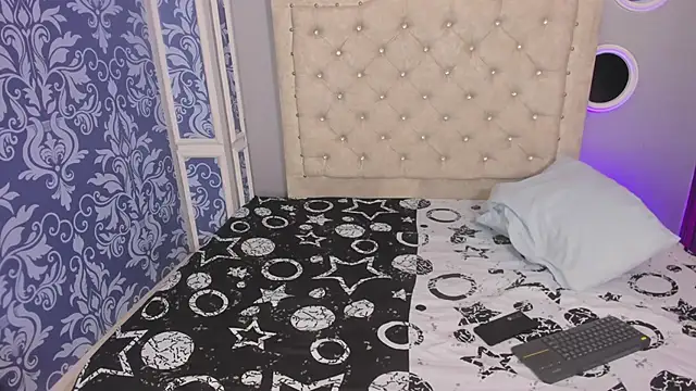 KingStark  online show from 10/05/25, 11:23