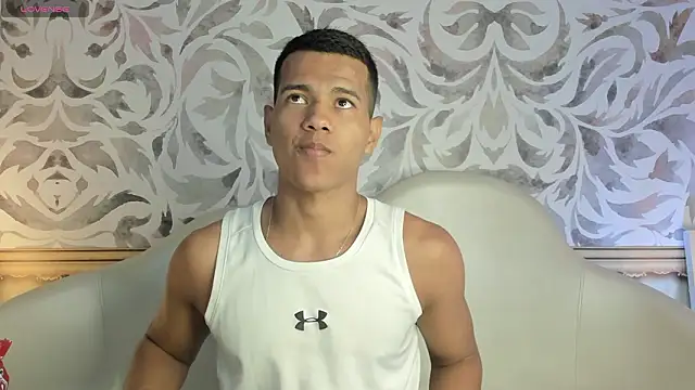 Snapshot of KingStark_ chatting on 02/17/26, 03:04 KingStark online show from 02/17/26, 03:04