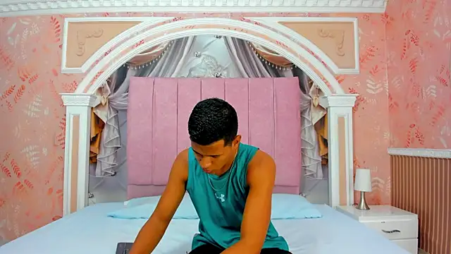 KingStark  online show from 10/28/25, 05:45